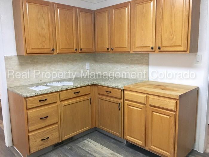 3937 W Grand Ave - Photo 3 of 9