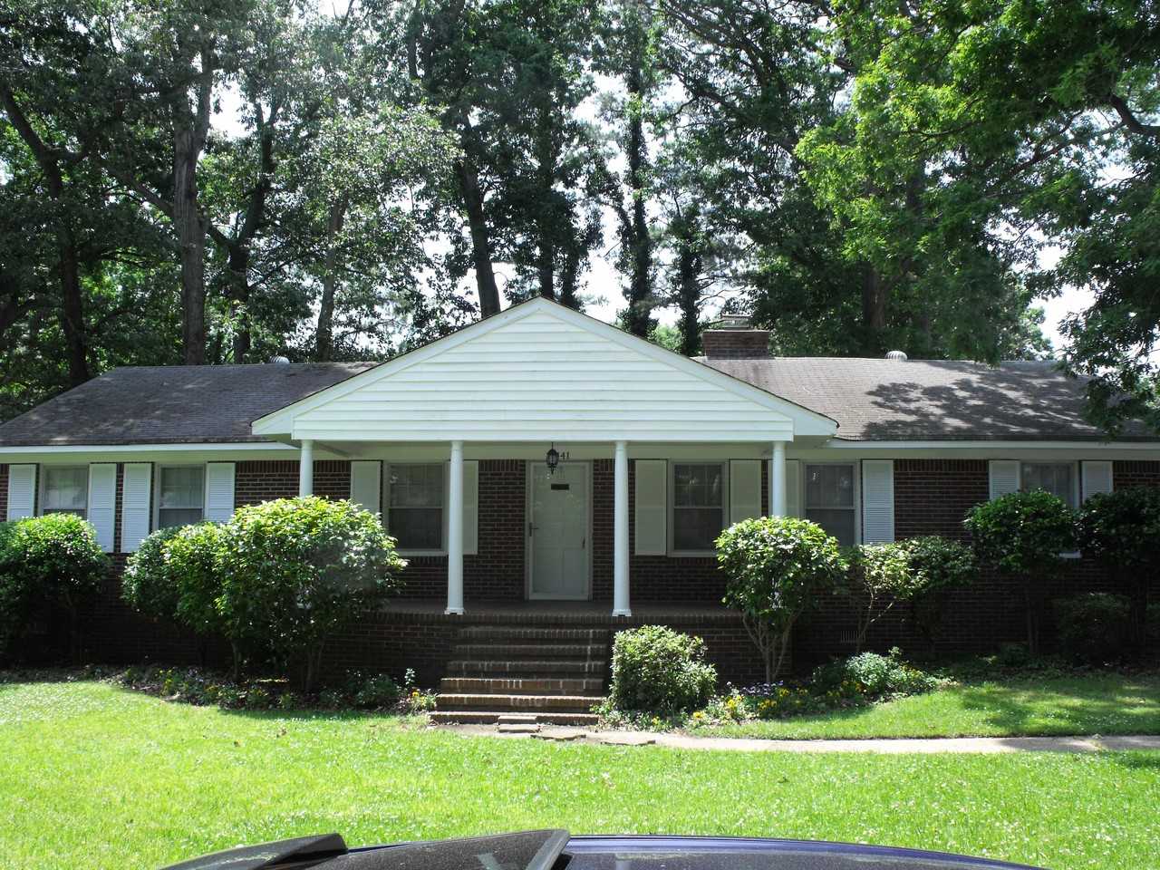 5441 Orion Ave - Photo 2 of 5