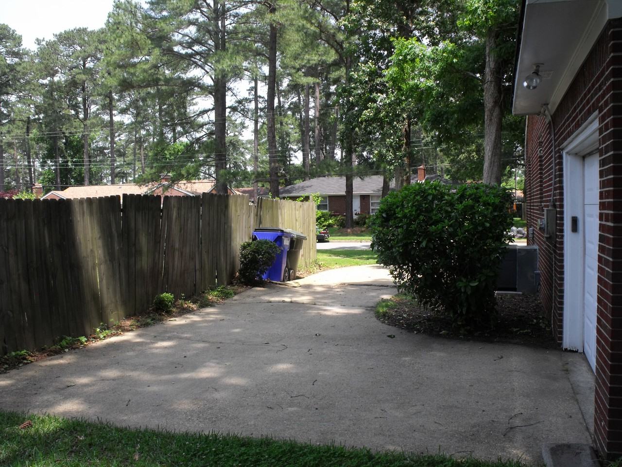 5441 Orion Ave - Photo 3 of 5