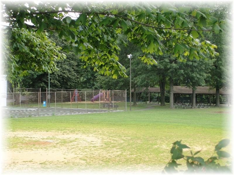 7 Suzanne Drive - Photo 2 of 19