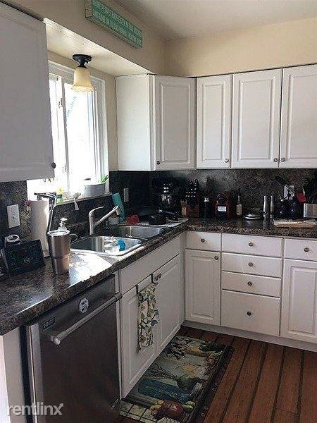 3922 Hartland Rd - Photo 3 of 4