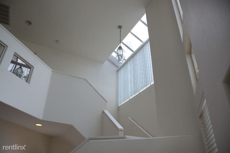 1330 S Country Glen Way - Photo 2 of 14