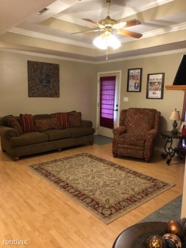 36214 Greenville Ave - Photo 2 of 12