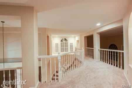 18 Thorn Oak - Photo 3 of 19