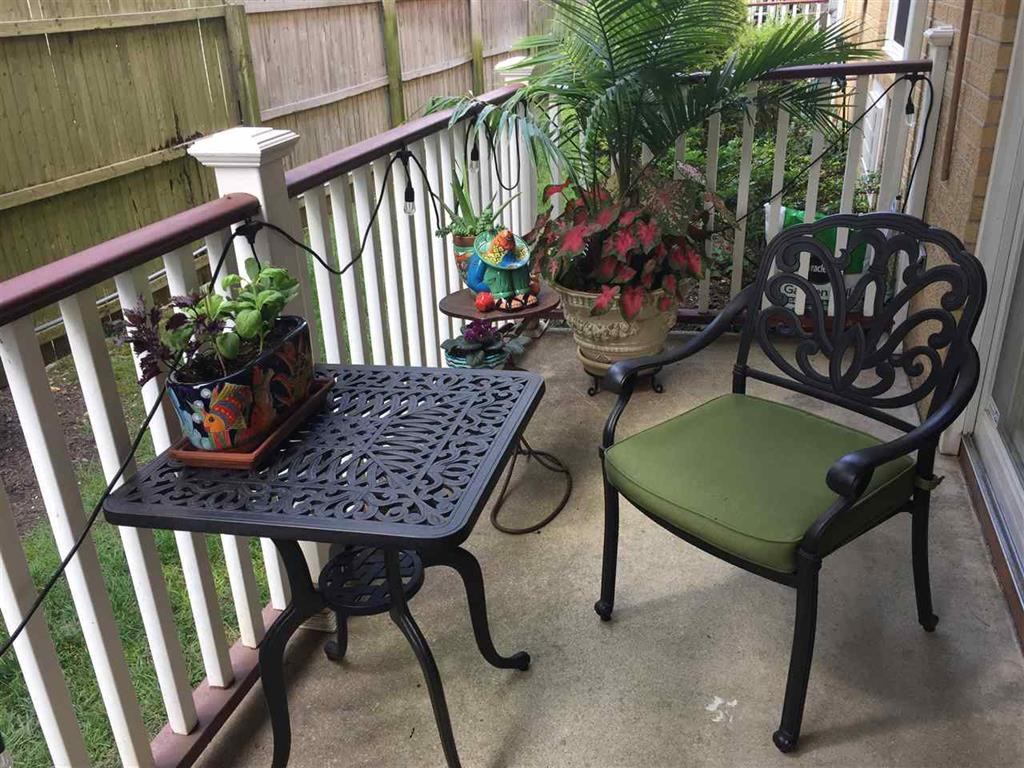 303 Sunset Ave - Photo 2 of 12