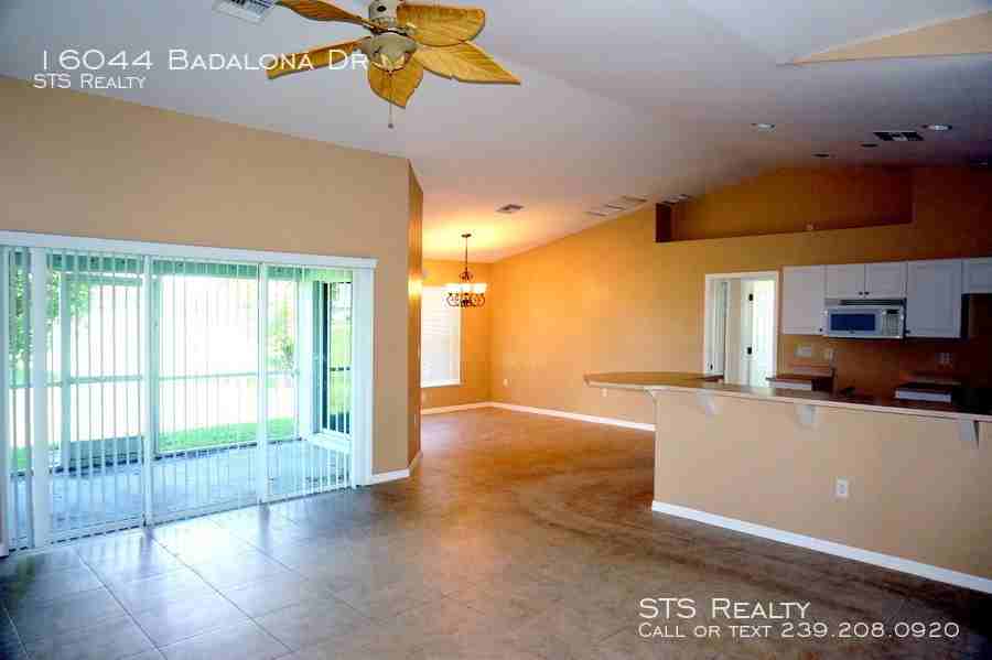 16044 Badalona Dr - Photo 3 of 17