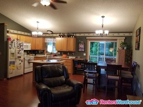 13230 Glen Cir - Photo 3 of 18