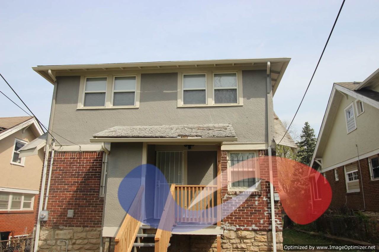 1831 E 68th Terrace - Photo 2 of 12