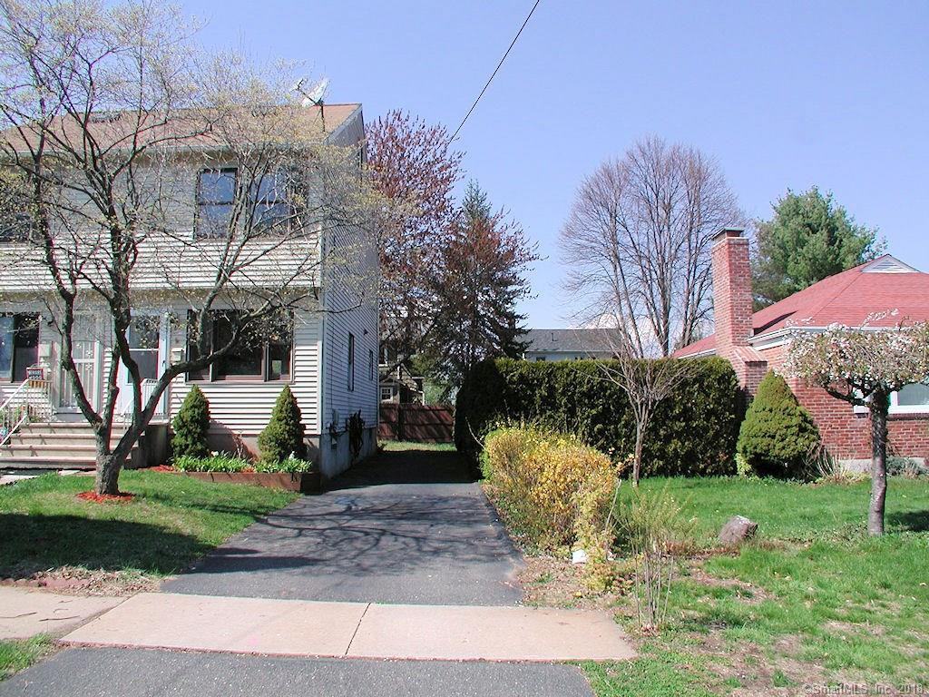 89 Oxford St - Photo 3 of 24