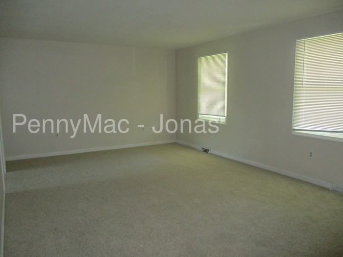 229 Shelmire St - Photo 3 of 24