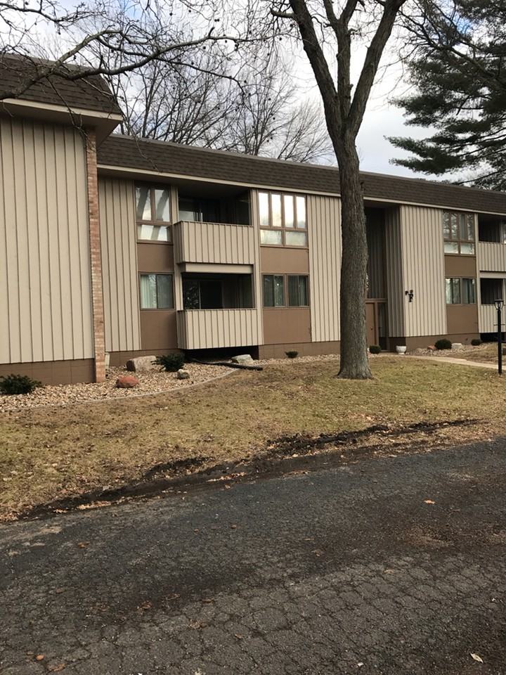 3400 North Knoxville Avenue #A4 - Photo 3 of 3