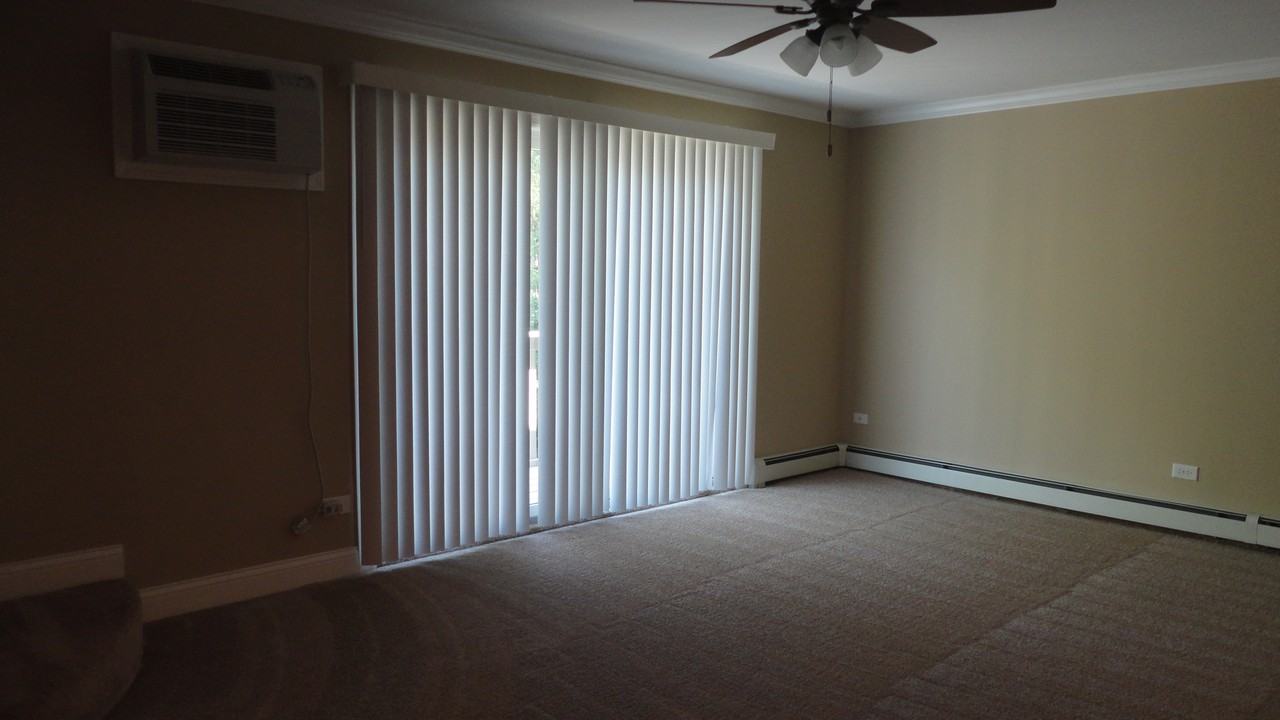 621 65th Street #5 - Photo 3 of 12