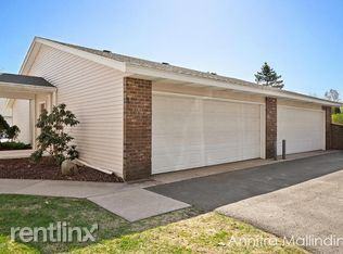 Lake Bella Vista Shores Condominiums - Photo 2 of 28