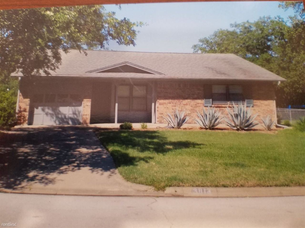 3813 Tanglewood Dr, Bryan, TX 77802 3 Bedroom House for Rent for $1,275