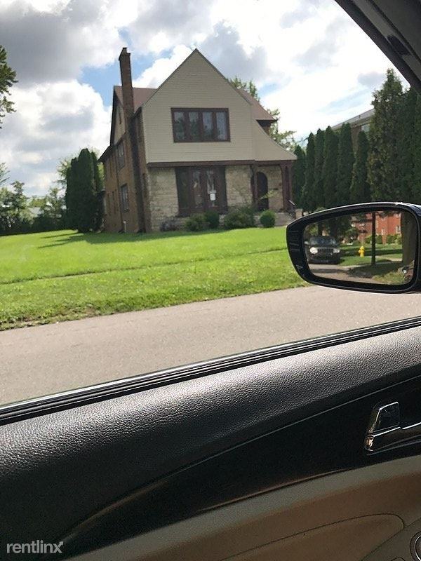 17 Concord Dr - Photo 2 of 3