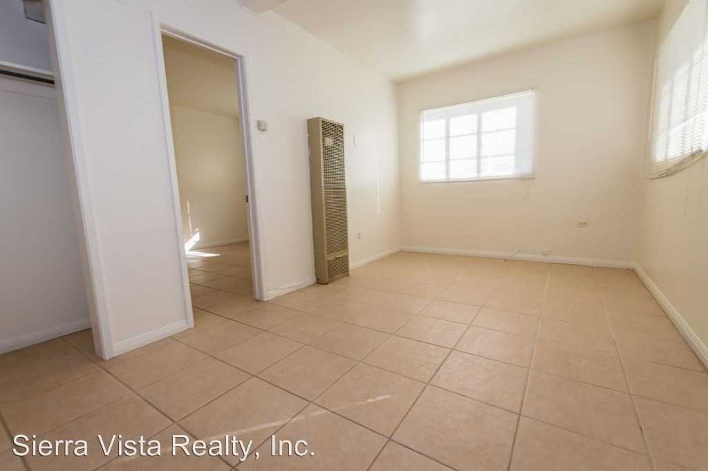 Pfister - Photo 3 of 22