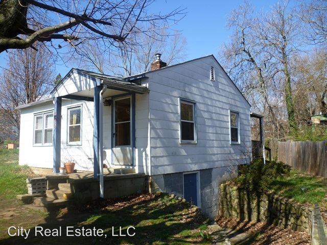 305 Waynesville Ave - Photo 3 of 8