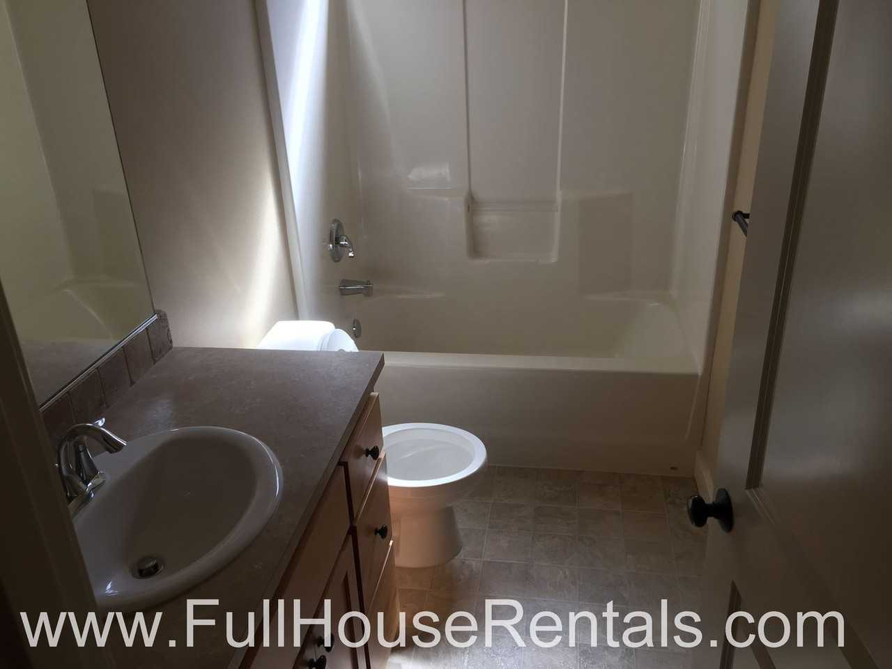 1082 Prairie Meadows - Photo 3 of 12