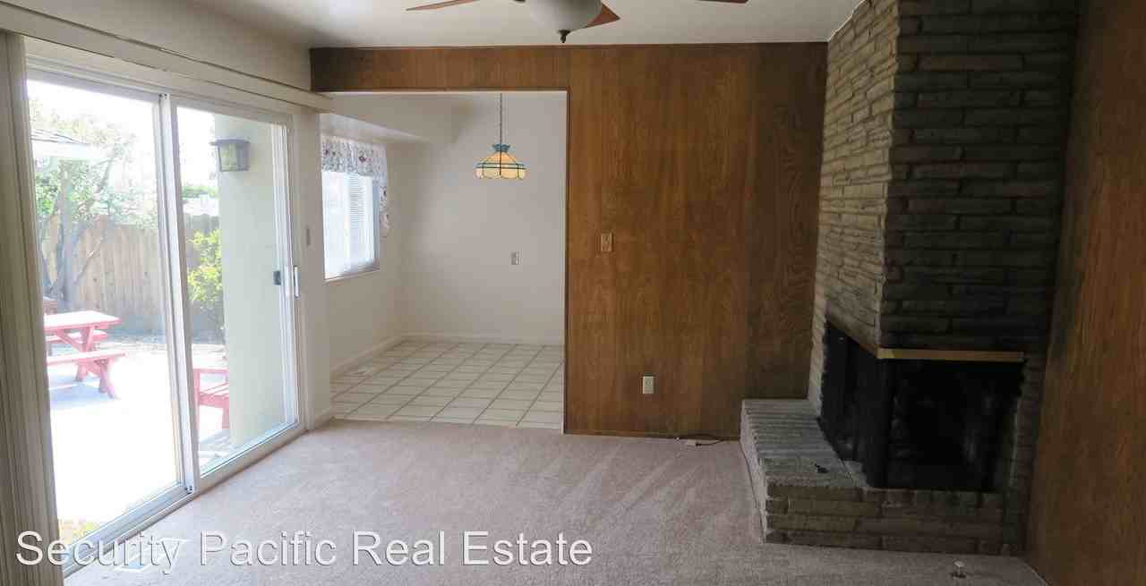 2731 Cardiff Ct - Photo 3 of 13