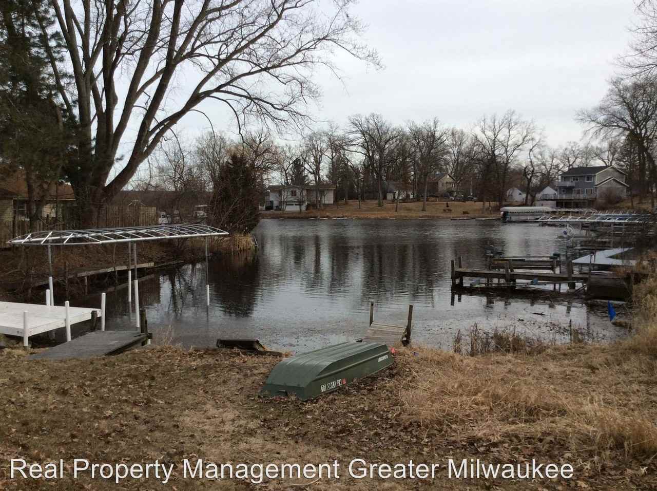 N38W32690 Edgewood Ct - Photo 3 of 12