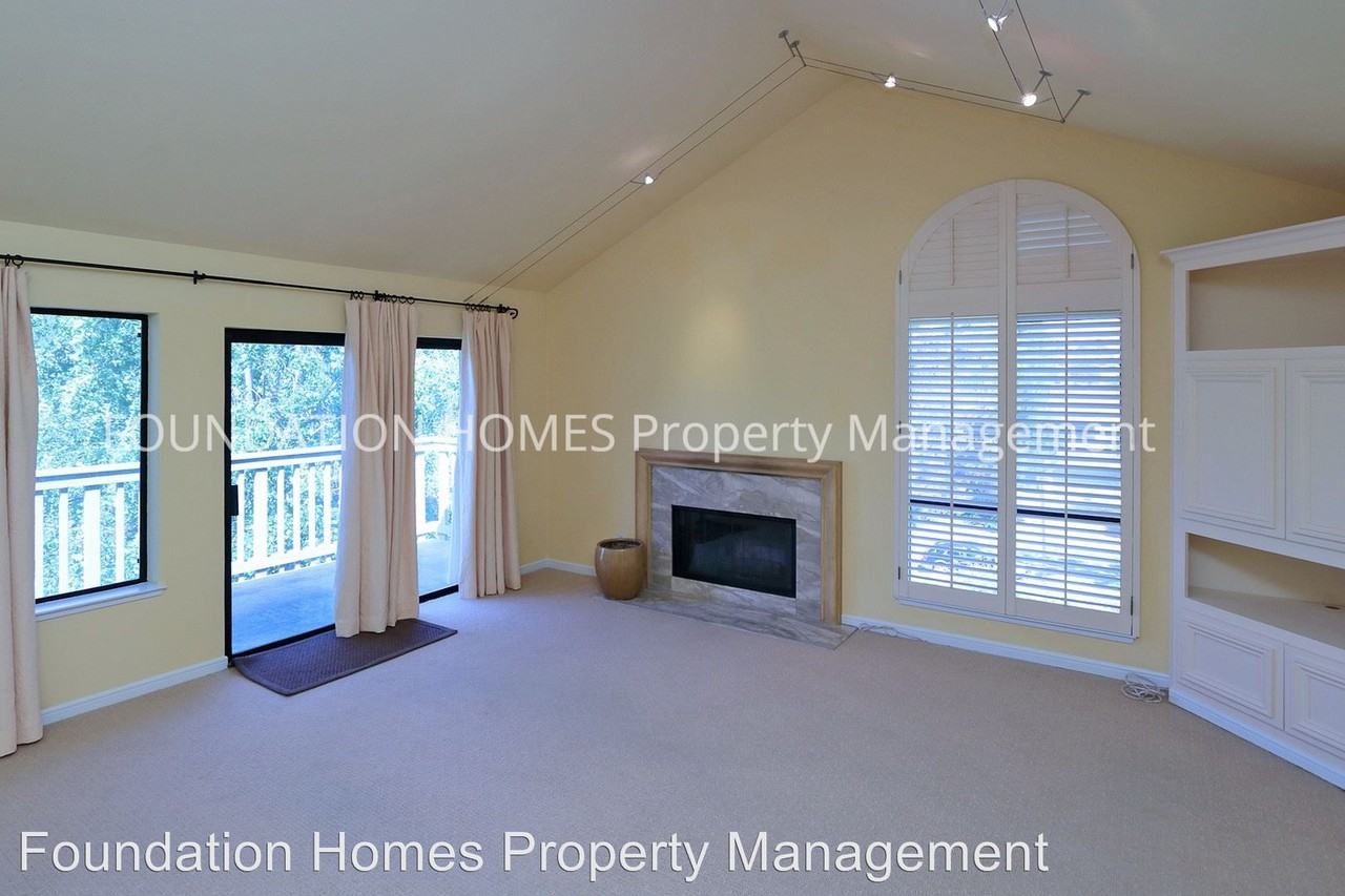 110 Eucalyptus Knoll St - Photo 2 of 22