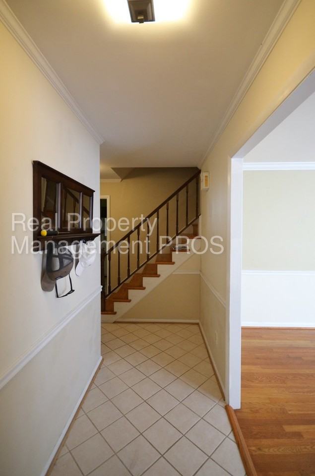 1208A N Quantico St - Photo 3 of 15