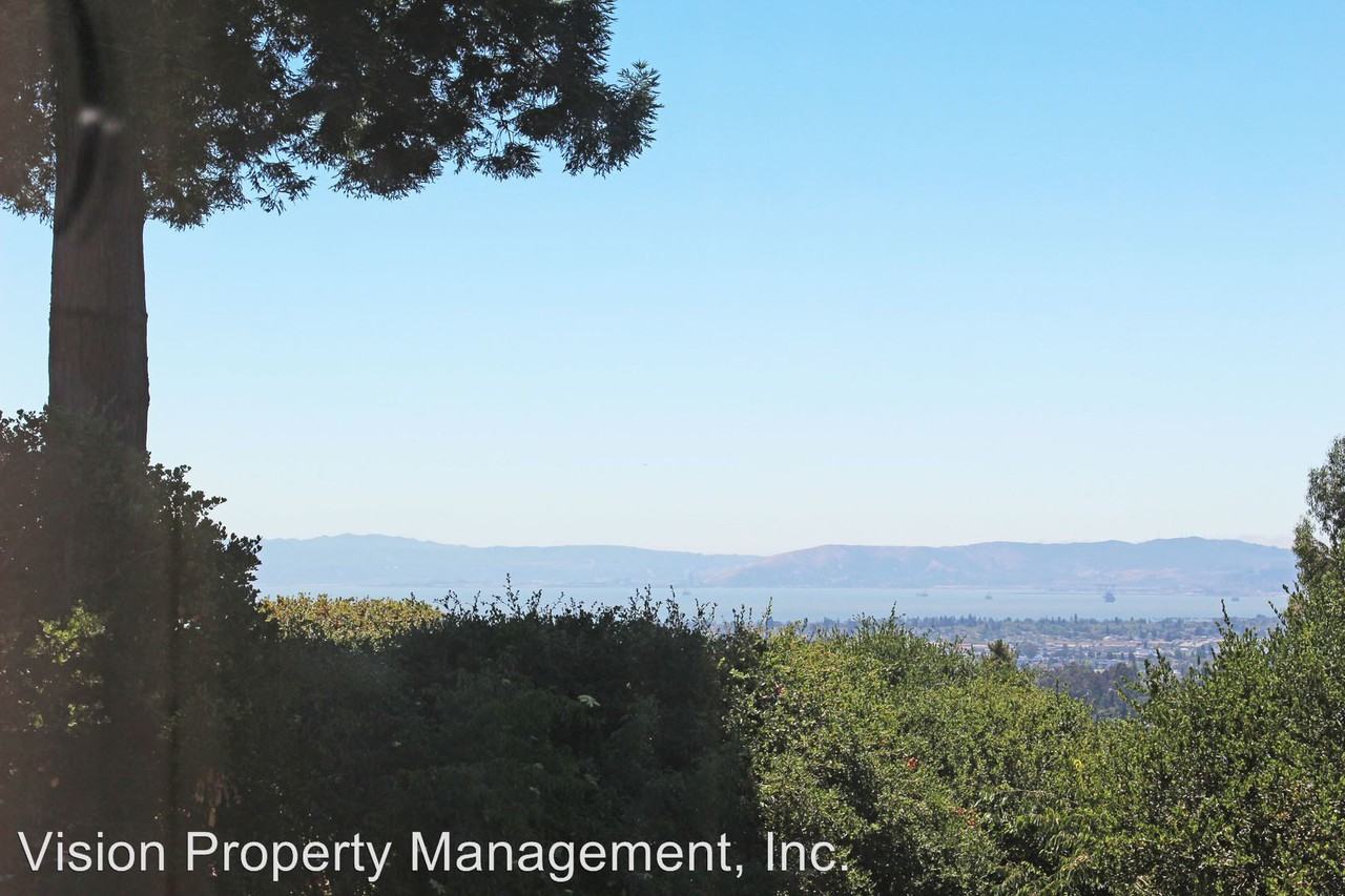 2807 Steinmetz Way - Photo 3 of 46