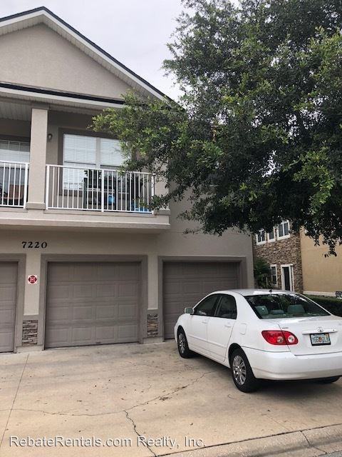 7220 Deerfoot Cir #3