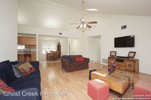 525 River Ranch Dr - Photo 2 of 7