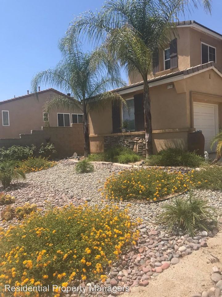 31791 Pepper Tree St - Photo 2 of 42