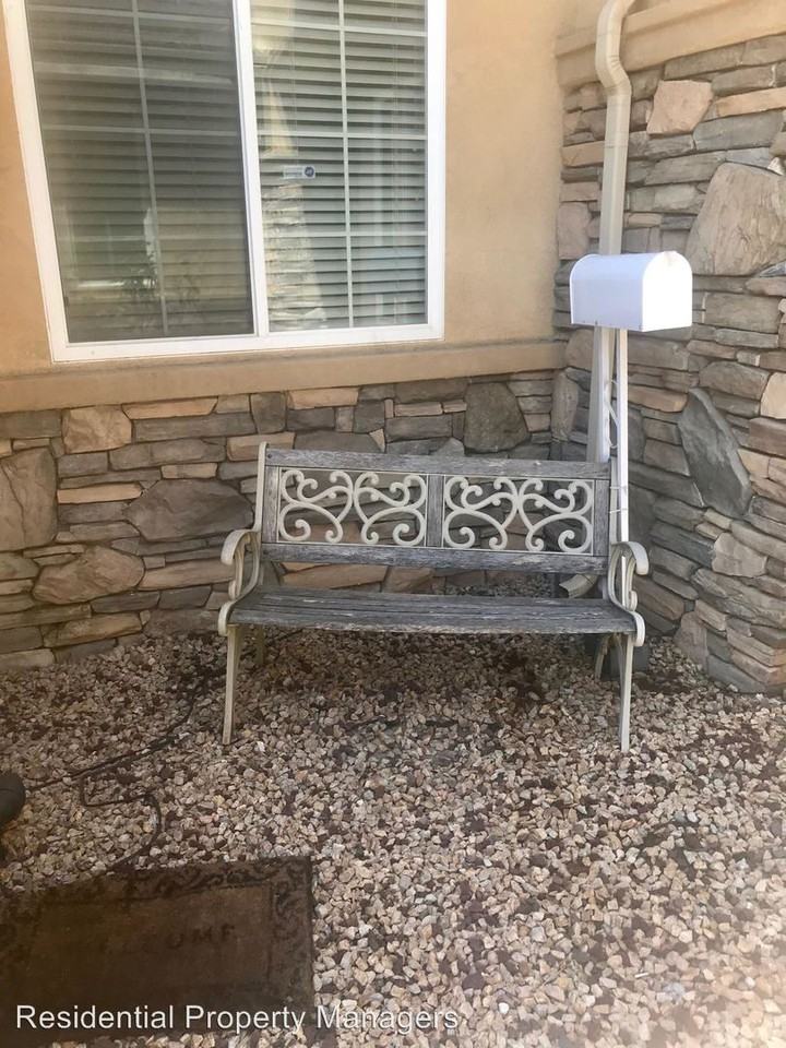 31791 Pepper Tree St - Photo 3 of 42
