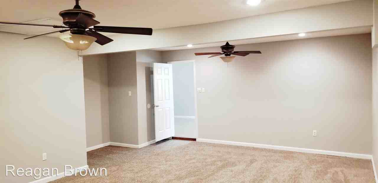 10923 Morningside Dr - Photo 2 of 8