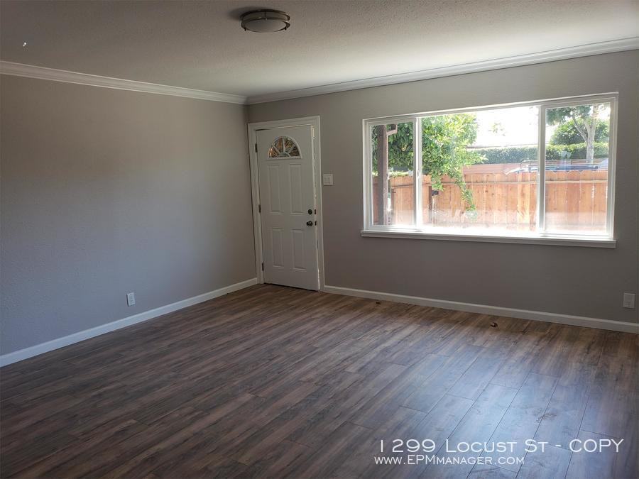 1299 Locust St #COPY - Photo 2 of 6