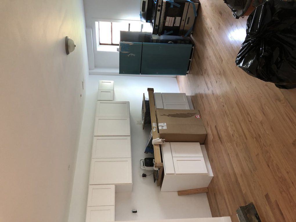 Tiebout Ave & Folin St