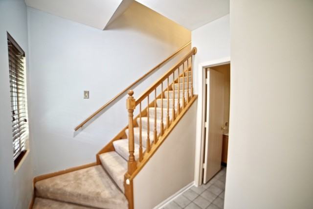 17 Windsor Cir #B - Photo 3 of 18