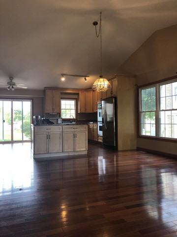 2227 Honeywood Ct - Photo 3 of 42