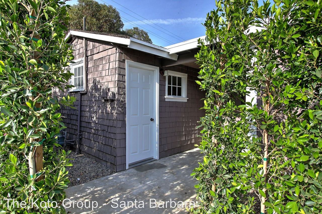 1357 East Valley Road - Photo 2 of 13