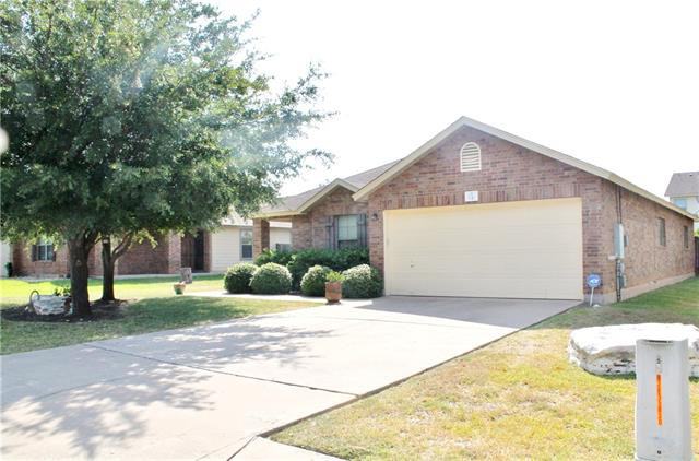 243 Woodlake Dr - Photo 2 of 15