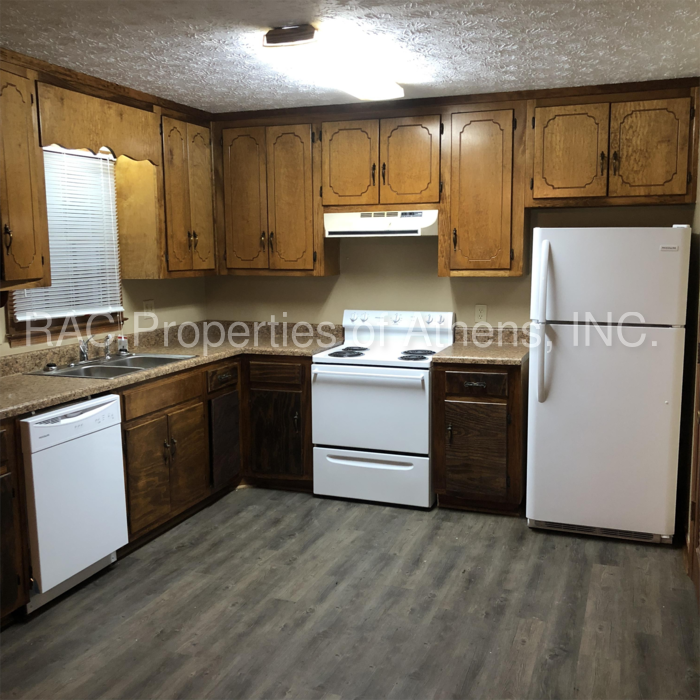 149 Ben Burton Cir #191 - Photo 2 of 10