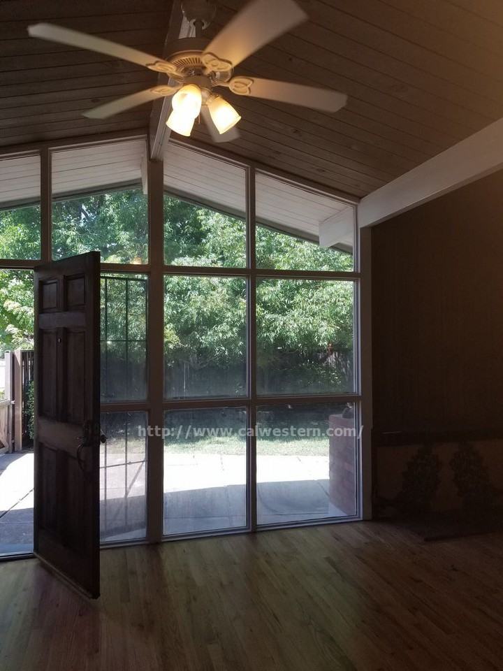 624 S Baywood Ave - Photo 2 of 10