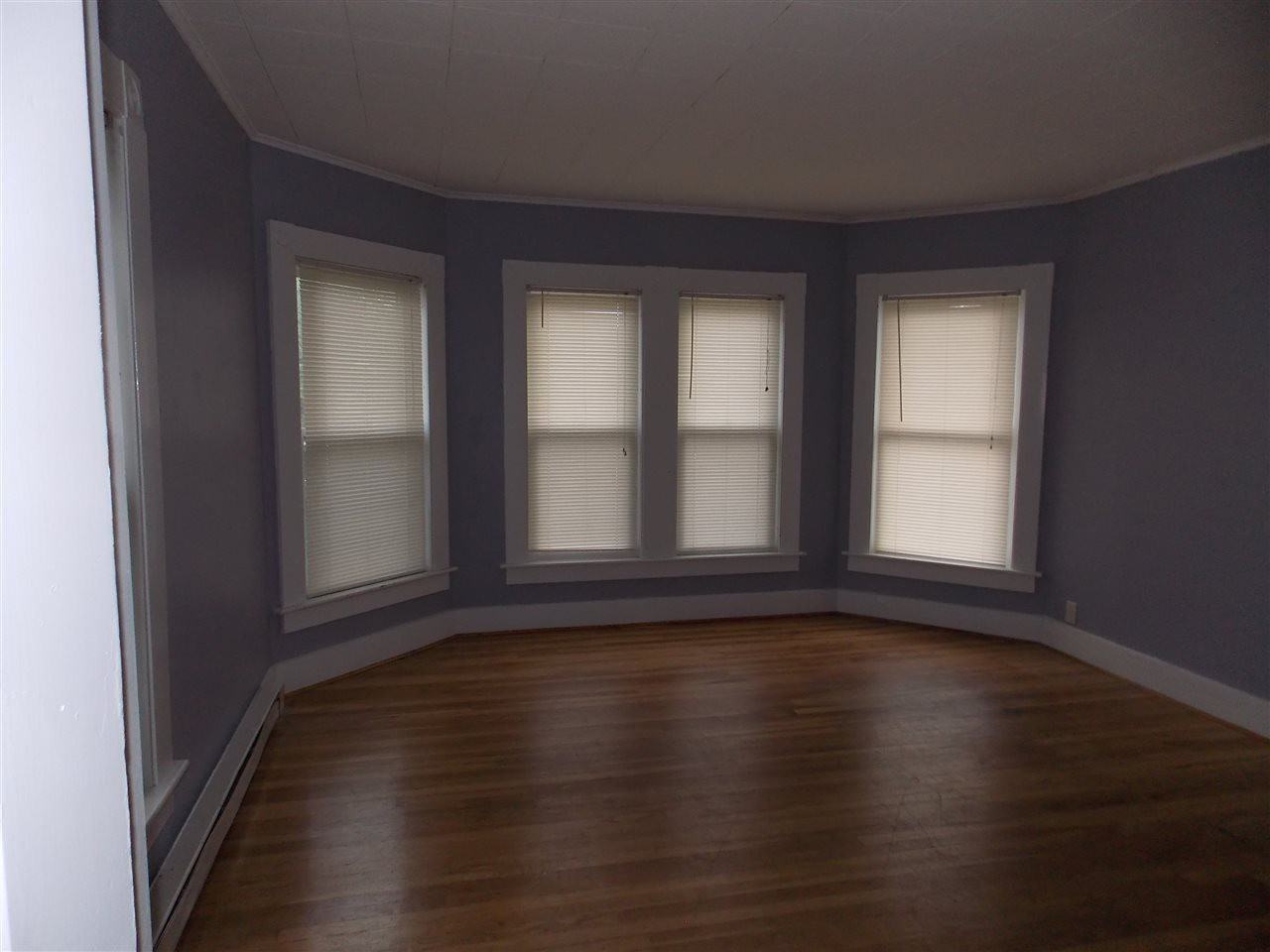 53 Gilford Ave - Photo 3 of 15