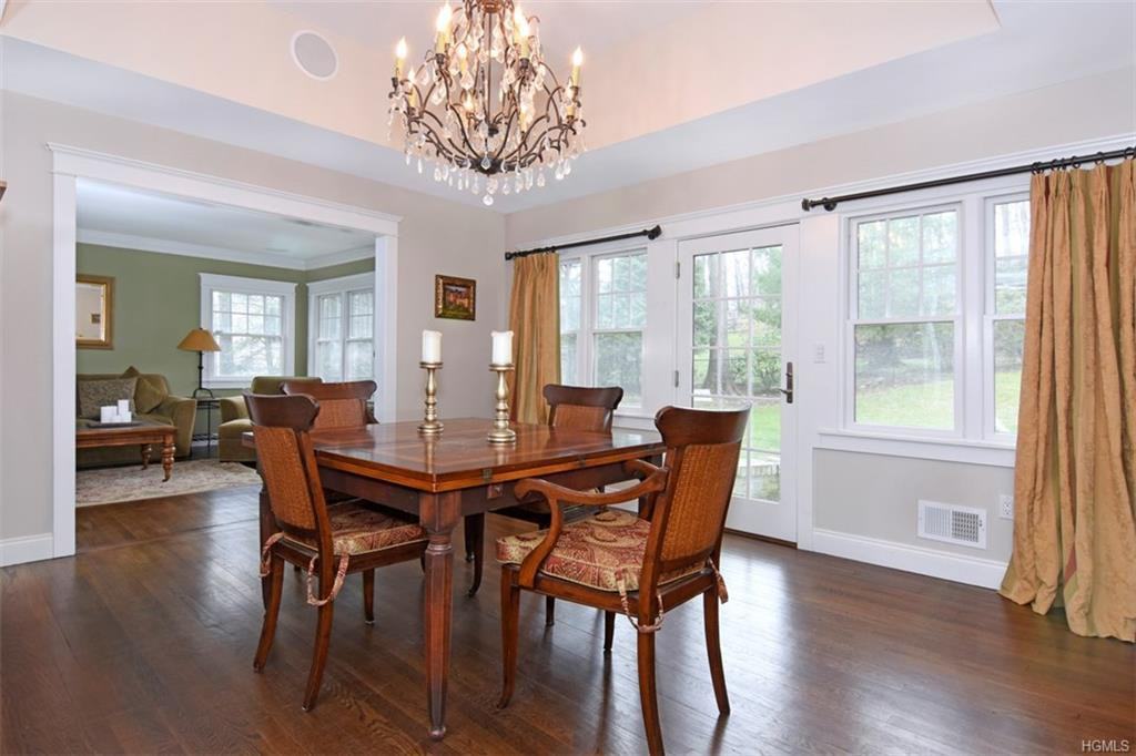 158 Judson Ave - Photo 3 of 30