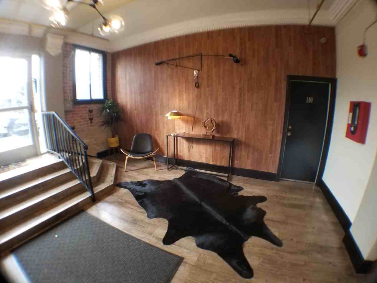 Alexandria Tower - Photo 5 of 14