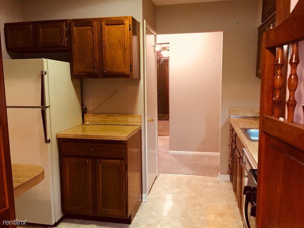 131 Echelon Rd - Photo 3 of 9