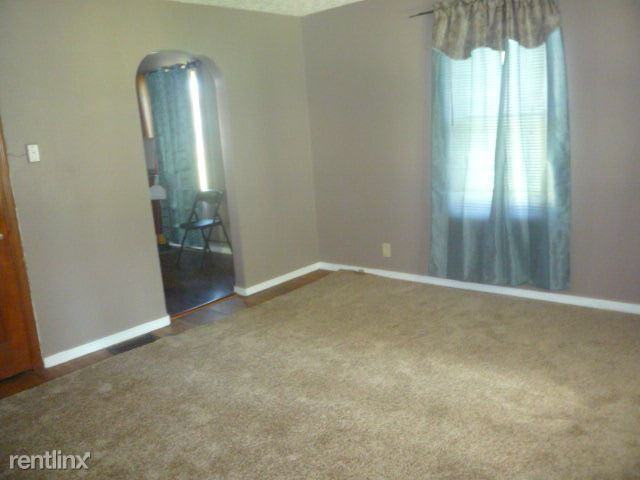 319 South St #31st - Photo 2 of 8