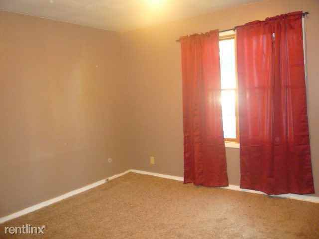 319 South St #31st - Photo 3 of 8