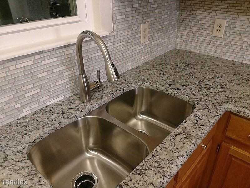 7857 S Windermere Cir - Photo 3 of 32