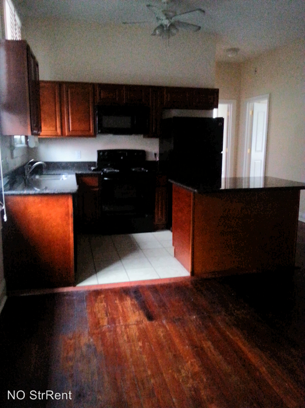 2231 S. Carrollton Ave. - Photo 2 of 7