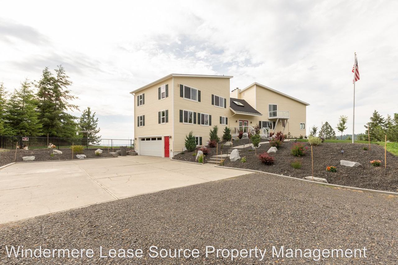 17210 Foothills Rd - Photo 2 of 46