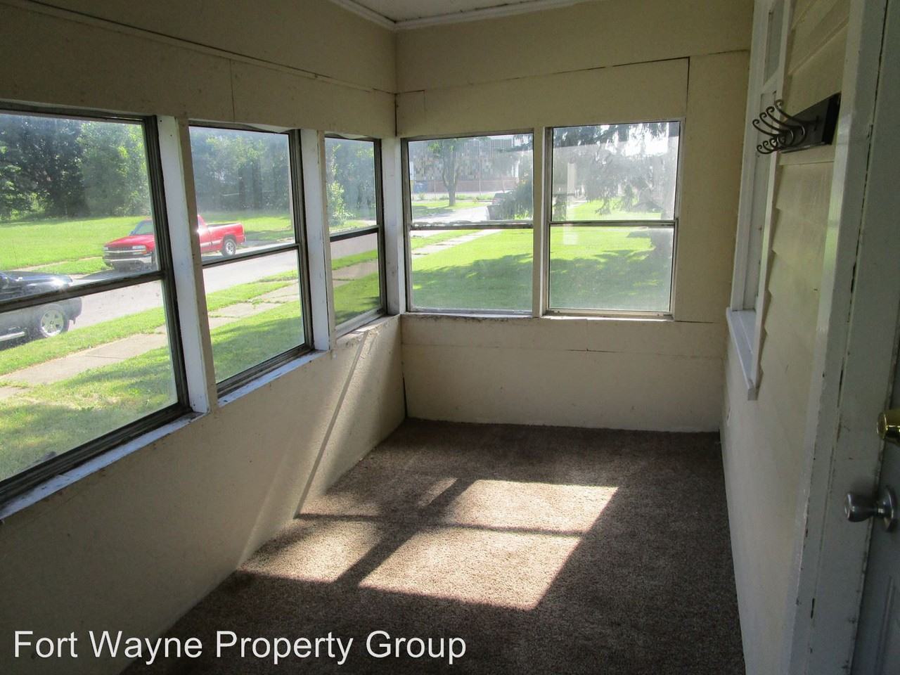 1910 Antoinette St - Photo 3 of 11